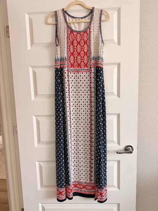 Max Studio Dresses & Skirts - Max Studio Sleeveless Maxi Dress size M